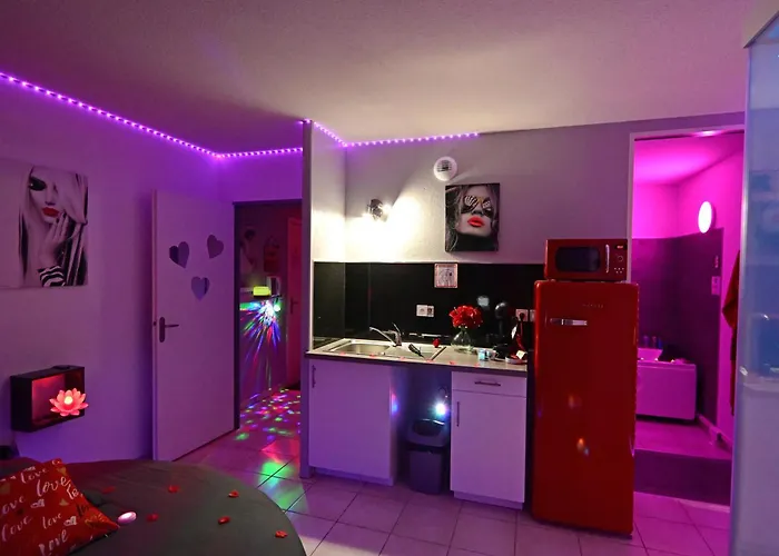 Love Room à deux pas de l'Océan avec Hammam, Sauna et Bain à 2 :-)